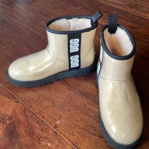 Womens Ugg Classic clear Boots
